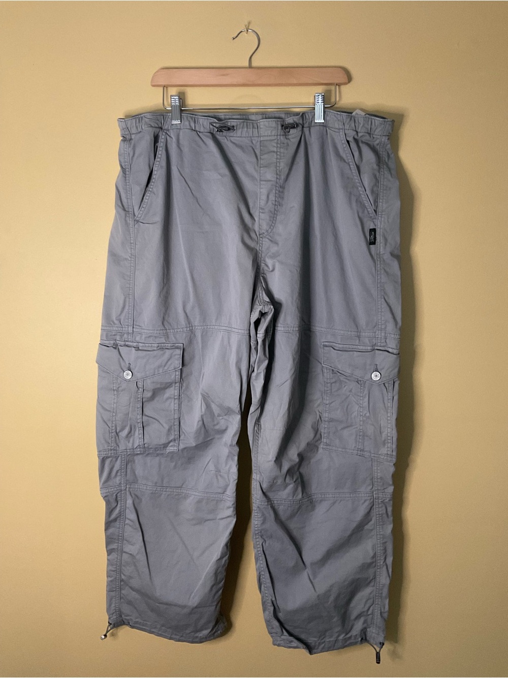 Silver Jeans Light Gray Women's Cargo Joggers